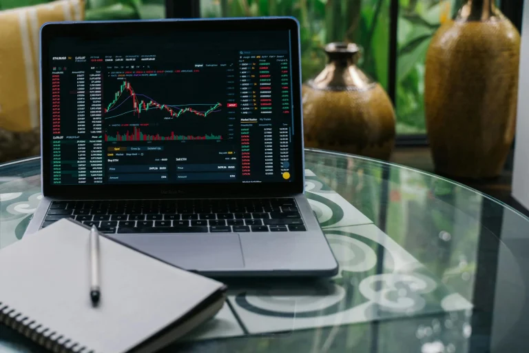 Understanding the Bitcoin Price Live Chart: Insights and Analysis